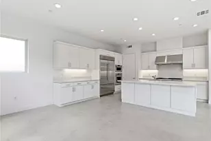 169 Apron, Irvine, CA 92618 - Photo 10