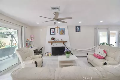 1912 E Clifpark, Anaheim, CA 92805 - Photo 6