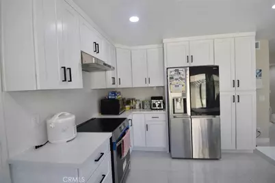 1912 E Clifpark, Anaheim, CA 92805 - Photo 10