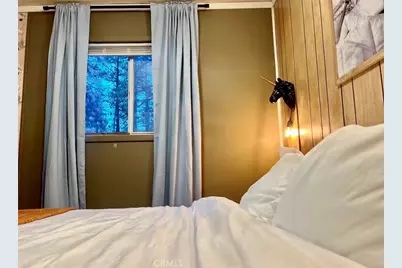 33064 Arrowbear, Running Springs, CA 92382 - Photo 12