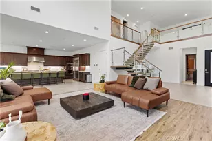 27526 Elderberry Dr, Valencia, CA 91381 - Photo 6