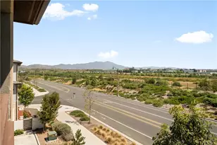 203 Lynx, Irvine, CA 92618 - Photo 4