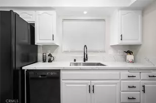 9826 St George Cir, Cypress, CA 90630 - Photo 10