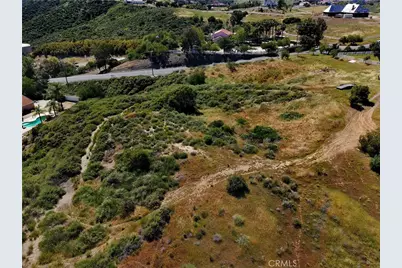 28 Golden Arrow Court, Murrieta, CA 92562 - Photo 10