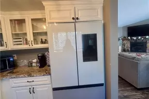 43005 Monterey, Big Bear Lake, CA 92315 - Photo 18