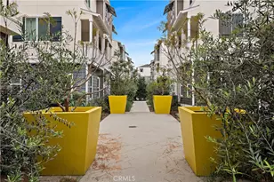 17914 Goodyear, Carson, CA 90746 - Photo 2