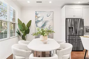 204 Kempton, Irvine, CA 92620 - Photo 10