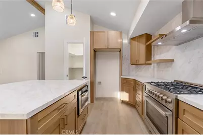 700 W 10th Street, Azusa, CA 91702 - Photo 12