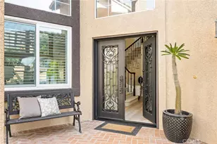 29 Calabria, Lake Forest, CA 92610 - Photo 6