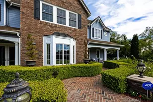 26012 Horseshoe Creek, Laguna Hills, CA 92653 - Photo 4