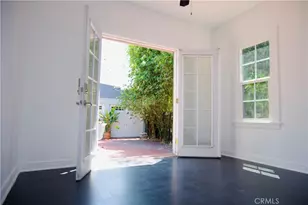 3034 Edgehill Dr, Los Angeles, CA 90018 - Photo 10