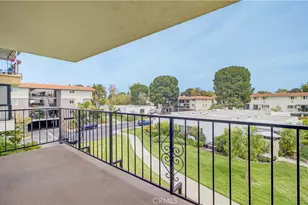 2355 Via Mariposa, Laguna Woods, CA 92637 - Photo 22
