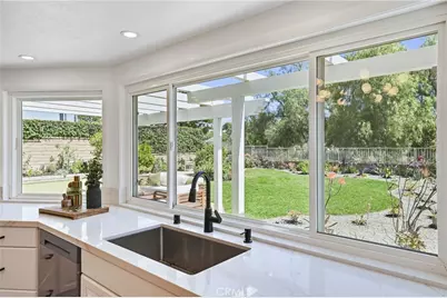 24132 Via Santa Clara, Mission Viejo, CA 92692 - Photo 10