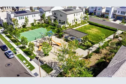 130 Pin, Lake Forest, CA 92630 - Photo 68