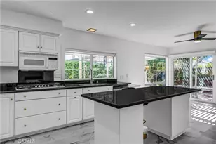42 Almond Tree Ln, Irvine, CA 92612 - Photo 24