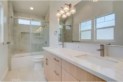 527 Westminster #B, Newport Beach, CA 92663 - Photo 16