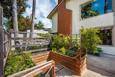 1360 Dana Pl, Fullerton, CA 92831 - Photo 58