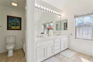 1 Longbourn Aisle, Irvine, CA 92603 - Photo 32