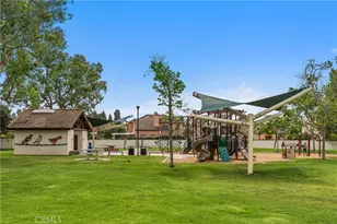 2744 Monza, Tustin, CA 92782 - Photo 10