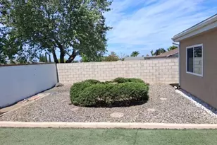 25141 Madeira, Laguna Hills, CA 92653 - Photo 4