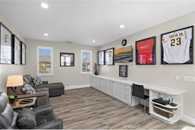 8238 Noelle Drive, Huntington Beach, CA 92646 - Photo 32