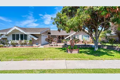 2661 W Chanticleer Road, Anaheim, CA 92804 - Photo 2