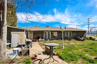 11178 Locust Ave, Bloomington, CA 92316 - Photo 10