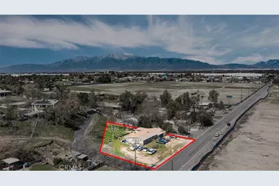 11178 Locust Ave, Bloomington, CA 92316 - Photo 6