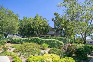 24392 Kingston Ct, Laguna Hills, CA 92653 - Photo 2