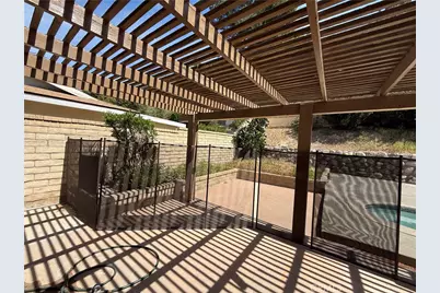 29338 Florabunda, Canyon Country, CA 91387 - Photo 20