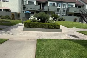 619 N Bristol, Santa Ana, CA 92703 - Photo 2