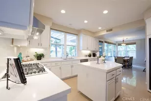 9 Willowglade, Trabuco Canyon, CA 92679 - Photo 4