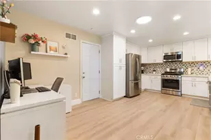 27792 Sinsonte, Mission Viejo, CA 92692 - Photo 10