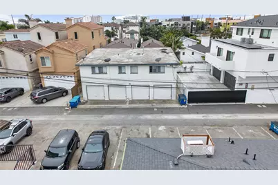207 Baltimore Avenue, Huntington Beach, CA 92648 - Photo 32