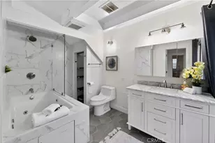 941 W Hawthorn, San Diego, CA 92101 - Photo 18