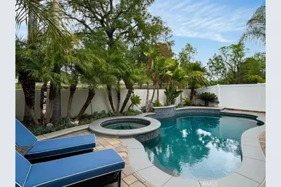 3 Via Amor, Rancho Santa Margarita, CA 92688 - Photo 2