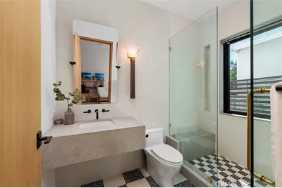 2398 Redlands Drive, Newport Beach, CA 92660 - Photo 20