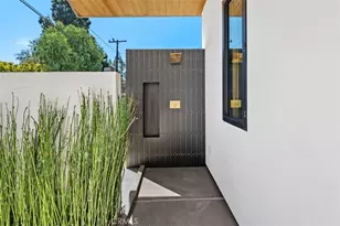 2398 Redlands Dr, Newport Beach, CA 92660 - Photo 36