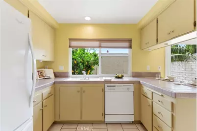 5021 Vauxhall Road, Westminster, CA 92683 - Photo 12