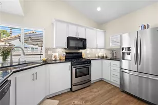 26433 Portola, Mission Viejo, CA 92692 - Photo 2