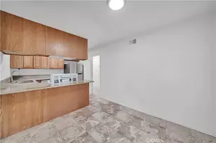 16722 Goldenwest St, Huntington Beach, CA 92647 - Photo 18