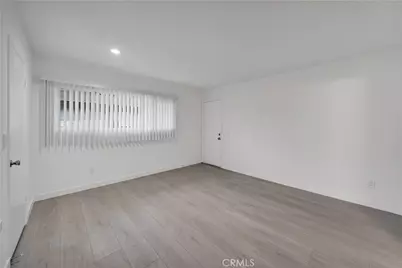 16722 Goldenwest Street, Huntington Beach, CA 92647 - Photo 14