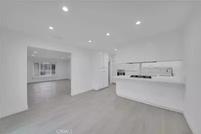 16722 Goldenwest Street, Huntington Beach, CA 92647 - Photo 6