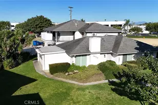 16752 Bardon Ln, Huntington Beach, CA 92647 - Photo 2