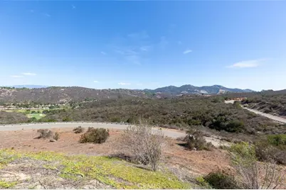 2260 Panoramic, Vista, CA 92084 - Photo 40
