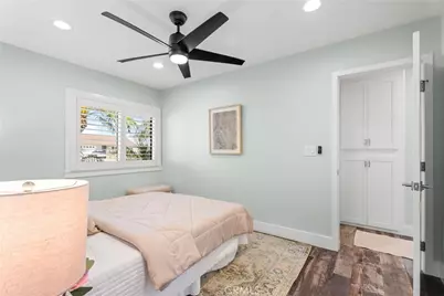 9662 Woodlawn Drive, Huntington Beach, CA 92646 - Photo 12