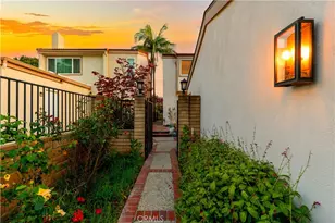 54 Willow Tree, Irvine, CA 92612 - Photo 2