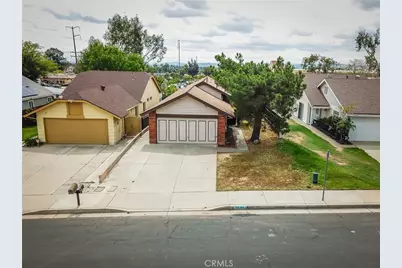 22961 Chambray, Moreno Valley, CA 92557 - Photo 2