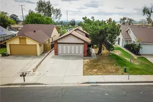22961 Chambray, Moreno Valley, CA 92557 - Photo 2