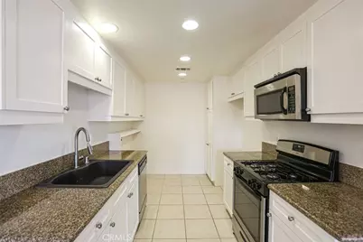 17230 Newhope Street #313, Fountain Valley, CA 92708 - Photo 2